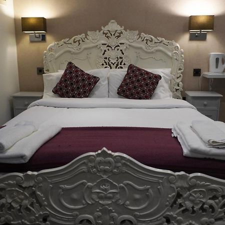 The Bell Shifnal Hotell Exteriör bild